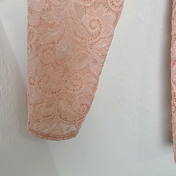 BOLD elements Pink Lace Blouse, Off the Shoulder, Size XL, NWT - Picture 4 of 9